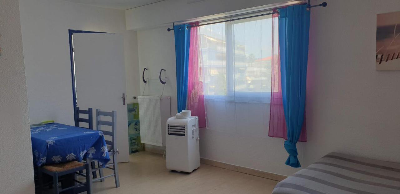 Studios A Golfe Juan Kültér fotó
