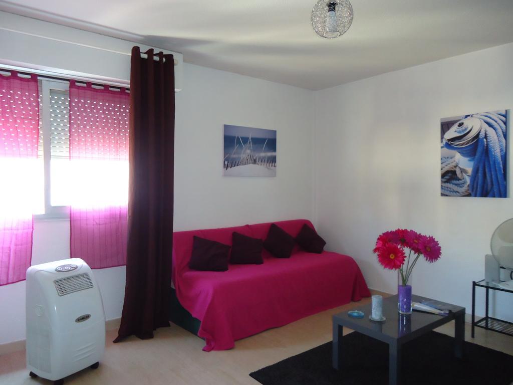 Studios A Golfe Juan Szoba fotó