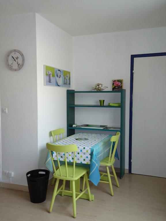 Studios A Golfe Juan Szoba fotó